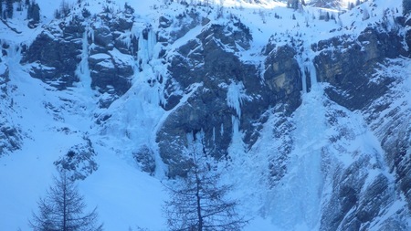 Cascade De Glace Vautreuil